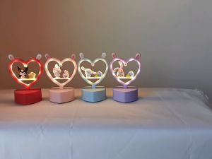 T888 LED โคมไฟ รูปหัวใจ ตกแต่งห้องนอน โคมไฟตั้งโต๊ะ 10 วัตถุประสงค์