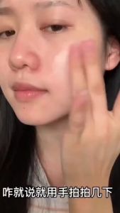 Liquid foundation 粉底液 Concealer 40g Flawless Foundation 24H + Long-lasting Hide Pores Cover Freckles Even Skin Tone