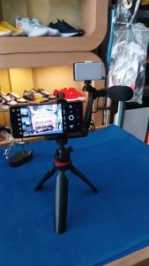 Essential vlogging Kit ขาตั้งสมาทร์โฟนพร้อมไมโครโฟน