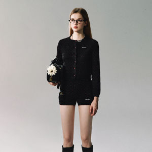 OAKMOO | Bộ Đồ Knit Mùa Thu Cổ Điển cho Phụ Nữ Áo Dài T Tay và Quần Ngắn