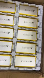 Pin sạc Lithium Polymer LiPo 3.7V 10000mAh 1260100-1260110 37Wh chế pin sạc dự phòng có mạch bảo vệ