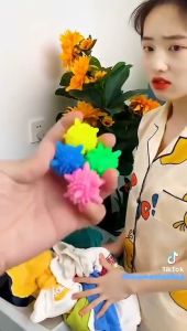 Bola Karet Bantu Pembersih Baju Magic Laundry Ball Pencuci Pakaian Anti Kusut