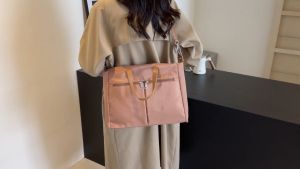 Totebag Laptop Wanita Waterproof - Tas Selempang Kantor Nilon - Tote Jinjing Cewek Polos Multifungsi