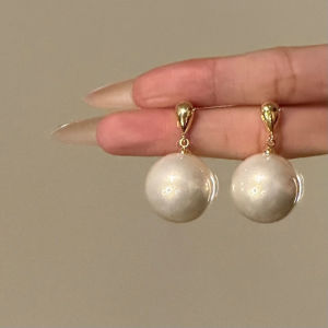 Elegant Large Pearl Earrings Original Moonlight Tea Door Luxury Fashion Jewelry round Shape Simulated Pearl Ear Decorations