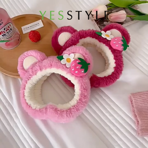 Yesstyle Bando Rambut Elastis Karakter Lotso Stawberry Bandana Facial Cute