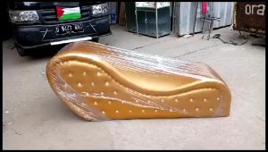sofa kesehatan sofa tantra sofa cinta terbaru warna gold motif kancing