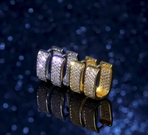 YIDAO🌸 เกาหลีแฟชั่นประดับ CZ Hoop ต่างหูโลหะเงินสี/ทองสีอเนกประสงค์สาวต่างหูเครื่องประดับร้อน