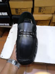 Sepatu Casual Pria Kulit
