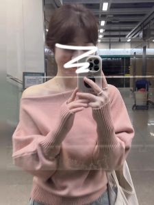 Chic Knitted Sweater Womens One-Shoulder Borealis Neck Design Spring Base Layer Long Sleeve Comfortable Fit Korean Style