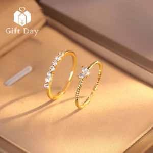 เครื่องประดับแฟชั่นสำหรับผู้หญิงเพชร 2 ประเภท 1 ห้องที่ทำจากเหล็กไทเทเนียม เพชร สีทอง ปรับขนาด