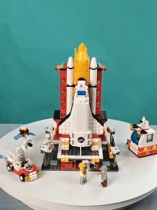 ตัวต่อ1000ชิ้น ตัวใหญ่ กระสวยอวกาศ กล่องใหญ่ ของเล่นเด็ก เสริมการพัฒนาเด็ก