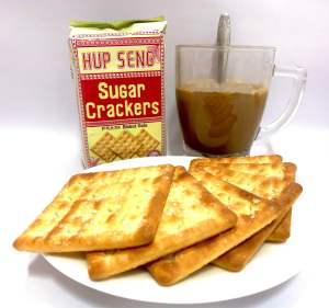 ขนมปังกรอบแบบแผ่น (แครกเกอร์กรอบ) 1ห่อขนาด125กรัม มีให้เลือก2แบบ แบบเค็มและแบบหวาน ทานคู่กับอะไรก็อร่อย