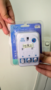 SUM  BIG 3 WAY 3 PIN UK adaptor with Individual switch & surge protector (Malaysia SIRIM Approval)