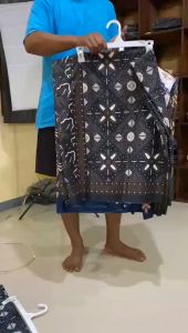 Sarung Batik Motif Gus Iqdam: Sarung Pria Dewasa Santri Kekinian