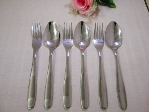 ช้อนส้อมช้อนส้อมเกาหลี JTN 20.5*4.3 ปากกว้าง 4.3 สีเงิน 6 คู่ สีทอง 6 คู่ 60 คู่ ด้วยค่ะ