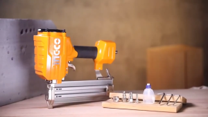 INGCO ACN18641 MESIN ALAT PAKU TEMBAK ANGIN BETON AIR CONCRETE NAILER