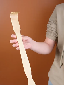 Backscraper/Backscratcher with roller/without roller
