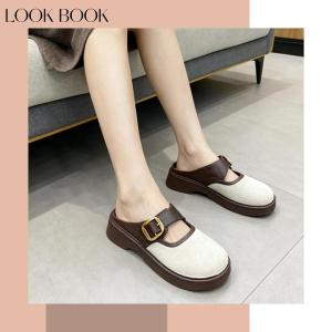 รองเท้าแตะผู้หญิงสไตล์ย้อนยุคยุโรป–อเมริกา ซับในหนังนุ่ม สวมใส่สบายและระบายอากาศดี ตกแต่งด้วยหัวเข็มขัดโลหะ เพิ่มเอกลักษณ์และความสะดวก เหมาะสำหรับทั้งเดินทางและพักผ่อน ใส่ง่ายและใช้ได้ทุกวัน