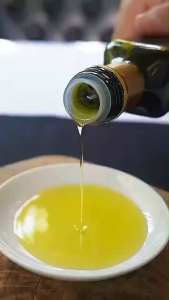 Sacchi Extra Virgin Olive Oil 250ml - Premium Italian Truffle Flavor Glass Bottle