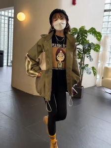Cotton-padded Hooded Jacket for Petite Design