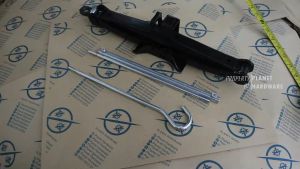 Paket Dongkrak 2Ton dan Putaran Dongkrak Mobil