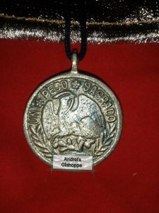 PESO SAGRADO AGILA  NECKLACE