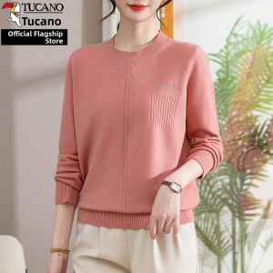 TUCANO | Elegant Spring Knitwear