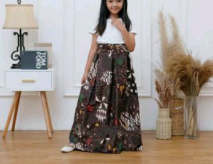 Rok Anak Batik Motif Random Umur 2-13 Tahun