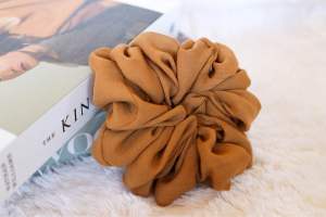 CEPOL RAMBUT VOAL ANTI PUSING SCRUNCHIE IKAT RAMBUT
