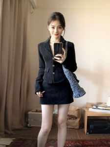 CHANGTONG | Bộ đồ hai mảnh phong cách nước hoa nhỏ thời trang nữ tính thanh lịch váy midi cạp cao áo khoác dài tay cổ chữ V cotton mùa thu