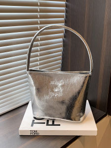 Summer Popular Bright Finish Leisurely Walk Small Bag Womens New Versatile Single Shoulder Underarm Handheld Bucket Bag