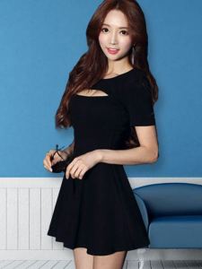 Slimming A-Line Mini Dress Women Summer 2024 Fashion Short Sleeve Black Hong Kong Style Cotton High Waist round Neck Dress
