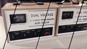 【Domestic Delivery】AVR-2000VA 1600Watts AVR Intelligent Voltage Regulator 160-260V Voltage Stabilizers 220V 110V Output Protect Your PC Computer TV