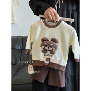 ชุดกีฬาฤดูใบไม้ร่วงสำหรับเด็กชาย ชุดกระดุมสองชิ้น เสื้อผ้าเด็กชายและเด็กหญิง เสื้อคลุมกันหนาวแบบสวมหัว ขนสัตว์