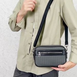 กระเป๋าแฟชั่นผู้ชาย กระเป๋าสะพายข้าง กระเป๋าสะพายข้างความจุขนาดใหญ่ กระเป๋า