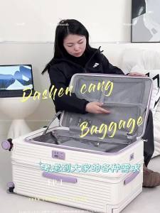 Lee | Expandable Side-opening Password-protected Suitcase 28 inches