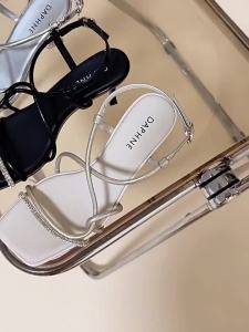Daphne | Dép Sandal Mũi Vuông Mở Đuôi Cao Phong Cách Pháp Dây Pha Lê