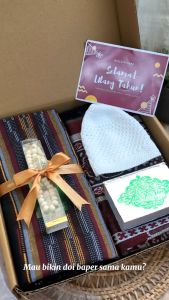 Hampers Gift Box B + Sarung Kado Cowok Kado Ulang Tahun Anniversary Wisuda
