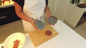 5-Piece Beef Press Patty Maker: Perfect Your Burger Game