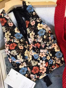 chaqi | Áo ba lỗ cổ treo họa tiết hoa cổ điển phong cách Hồng Kông dành cho nữ mùa hè 2025 Áo ba lỗ ôm vừa vặn gợi cảm Áo ngắn thường ngày dành cho nữ