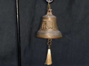 ระฆัง ทองเหลือง ปากบาน ลาย ช้าง(สีน้ำตาล) (โรงเรียน3นิ้ว) R131