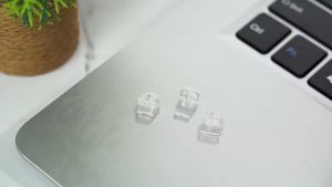 1/2/5PCS Mobile Phone Dust Plug Hanging Ornament Skull-Shaped Spider Phone Dust Plug For iPhone /Type-C Charging Port