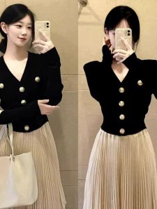 French Elegant V-neck Long Sleeve Knitted Open Cardigan Autumn 2025 Womens High-end Small Fragrance Style Top Quality Knitwear