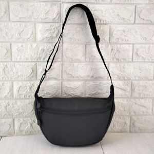 Tas slempang / Tas bahu Prian dan wanita. bahan water proof