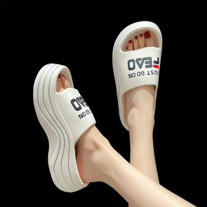 รองเท้าแตะส้นเตี้ยพื้นหนาสำหรับใส่ในบ้านสำหรับผู้หญิงในฤดูร้อน รองเท้าแตะชายหาดแบบสวมสบายสำหรับกลางแจ้งและในร่ม