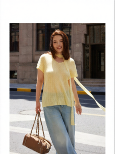 Light Oxygen Summer Comfortable Loose V-neck Raglan Sleeve Texture T-shirt