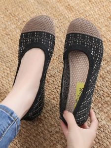 Giày Vải Lưới Thoáng Khí Mùa Hè Cho Nữ Đế Phẳng Chống Trượt Nhẹ Đầu Tròn Giày Mẹ Thoải Mái Thoáng Khí Đế Mềm