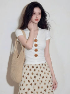 PEIXI | Flattering French Style Designer V-Neck Short Sleeve T-Shirt
