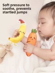WEIBAI | Anti-startle Carrot-shaped Grip Toy Soother
