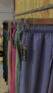 {\n    \"article\": \" Promo Larisaa Celana Kulot Crinkle Airflow BB 40Kg-80Kg Bahan Kain Crinkle Premium